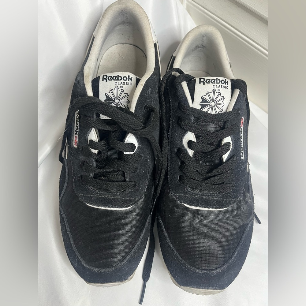 REEBOK Classic Black and White Sneakers